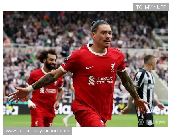 利物浦中前场快速直塞令防守方措手不及：让你的球队也掌握穿透的节拍